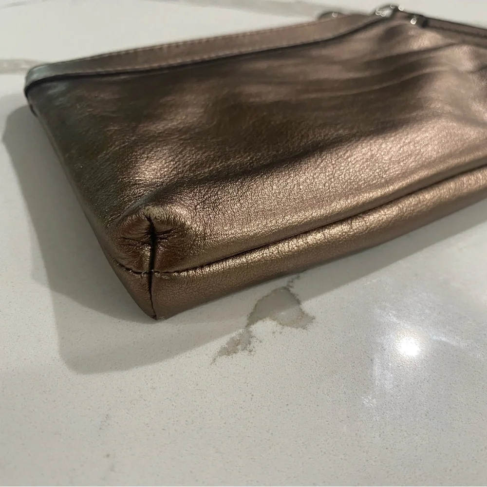 Vintage Y2K Coach Ashley‎ Metallic Bronze Pleated Leather Wristlet